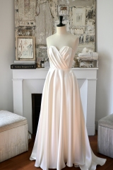 Atelier-Sylvie-Mispouille-Robe-de-mariee-bustier-en-satin-de-soie-Toulouse