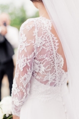 Robe de mariée et dentelle délicate Sylvie Mispouillé