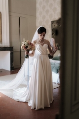Atelier-Sylvie-Mispouille-robe-bustier-en-satin-de-soie-et-oraganza-de-soie