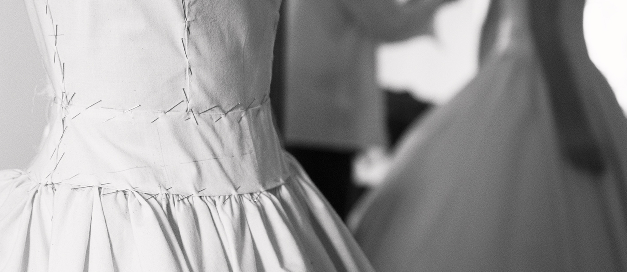 Essayage de robe de mariée sur mesure à Montauban